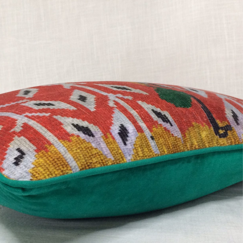 DIYEGO CUSHION - RED, WHITE & GREEN